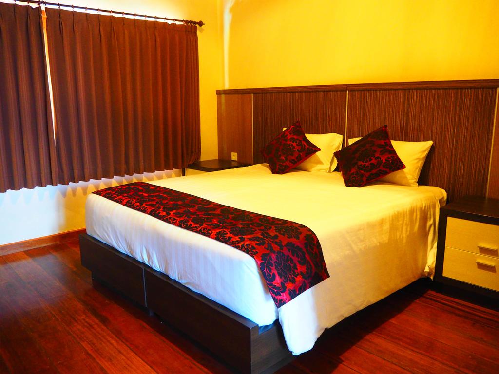 Three Bedroom Villa With Private Pool (Villa 1B/2B/10)